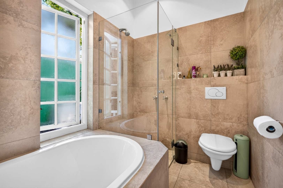 3 Bedroom Property for Sale in Rondebosch Western Cape